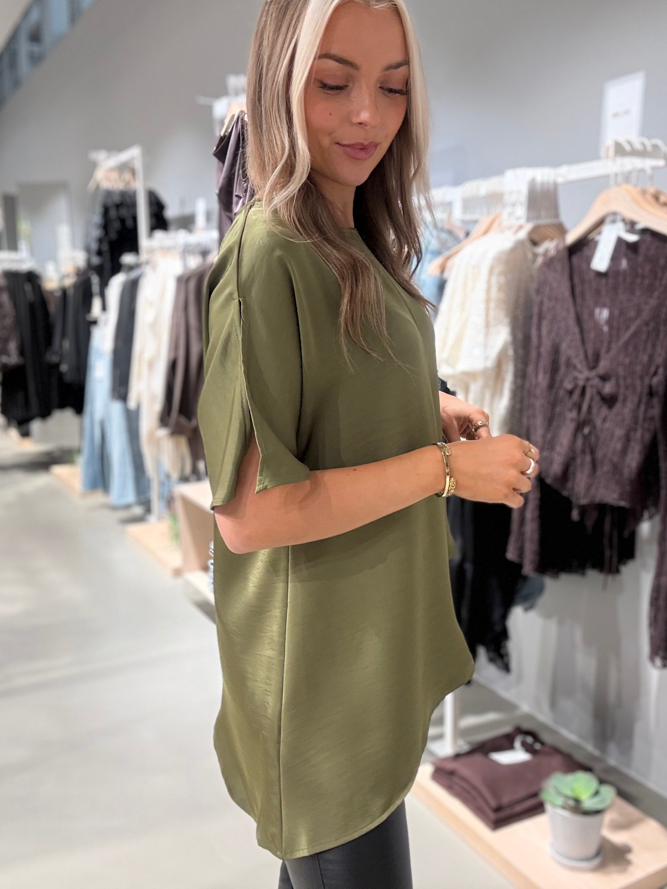 OBJCHILLI Top - Martini Olive